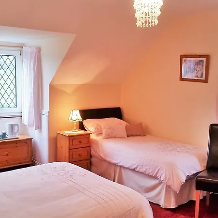 Couette-café Hawthorn 4*